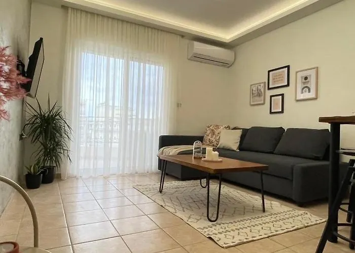 Evelyn\'S Apartment